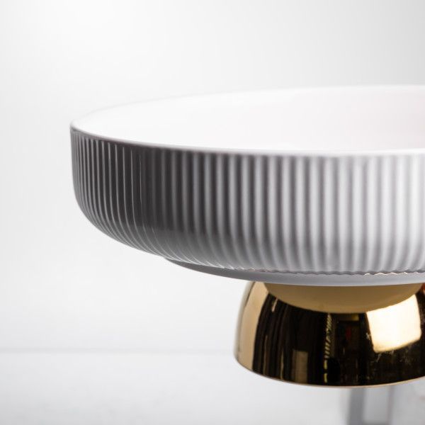 Фруктовниця порцелянова на золотій ніжці 26 см LB-1584B фото